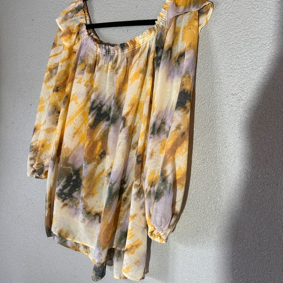 Nwot Zac and Rachel watercolor off the shoulder top size 2x - Picture 3 of 9